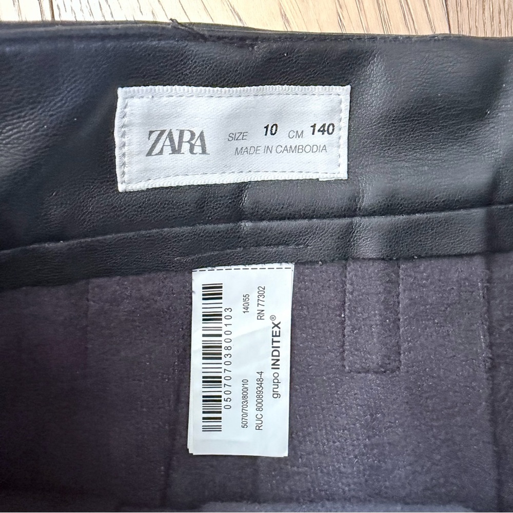 Zara Girls’ Black Faux Leather Mini Skirt - Picture 4 of 5